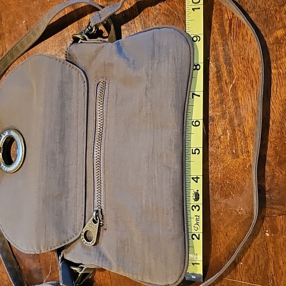 Baggallini Crossbody Purse - Picture 6 of 7